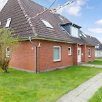 Simokat, EG-rechts